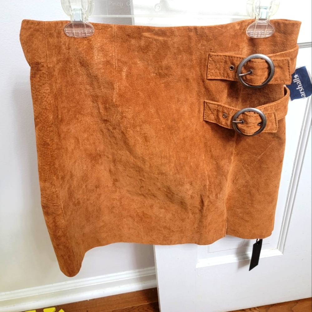 BLANK NYC - Brown Suede Skirt - Size Medium